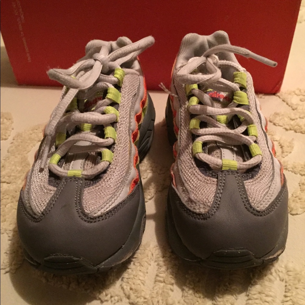 Sneakers (boys)